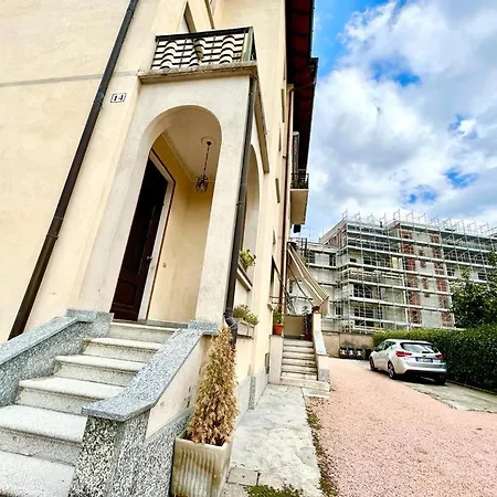 Διαμέρισμα Kibilu - Via Colonna Con Parcheggio Vicinanze Ospedale Di Circolo Βαρέζε