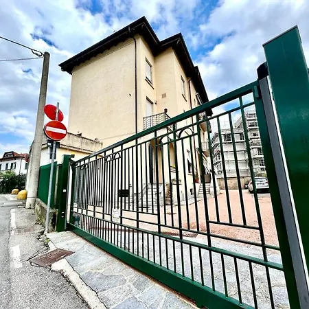 Apartment Kibilu - Via Colonna Con Parcheggio Vicinanze Ospedale Di Circolo