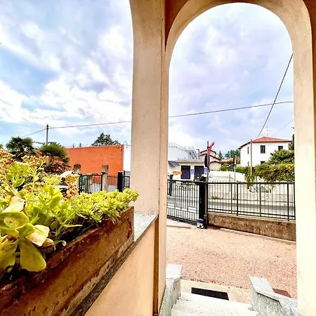 Kibilu - Via Colonna Con Parcheggio Vicinanze Ospedale Di Circolo Apartment *